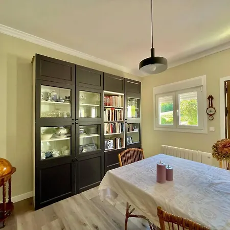 Con Bano Privado Y Vistas Al Mar En Apartmán Bermeo