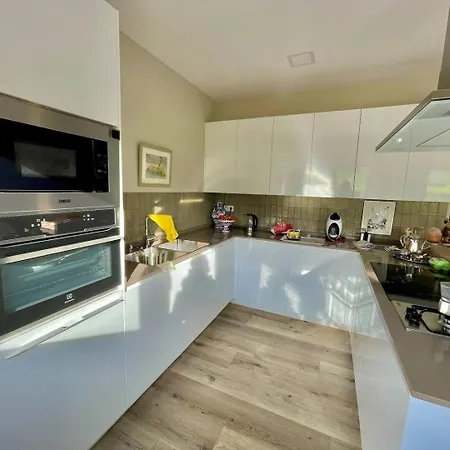 Con Bano Privado Y Vistas Al Mar En Apartmán